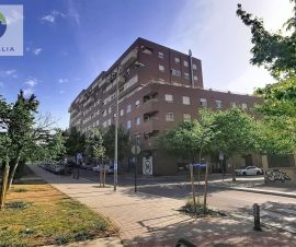 Piso zona Rosaleda - Juventud Granada-01288-1